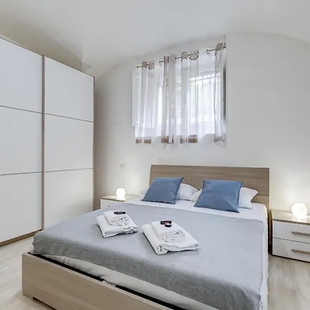 Vivilo Collection - Brescia - 2bd 2 Baths Roma